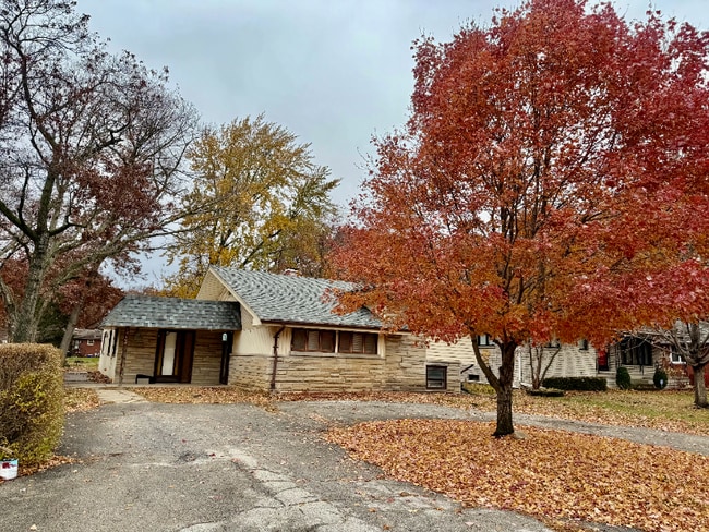 Photo - 18104 Paxton Ave