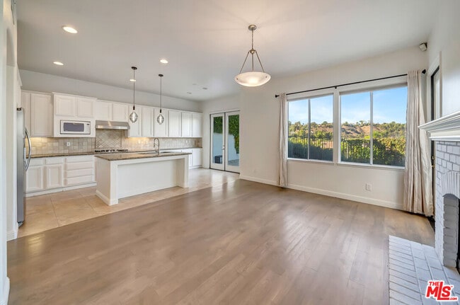 Photo - 24819 Cll Cedro