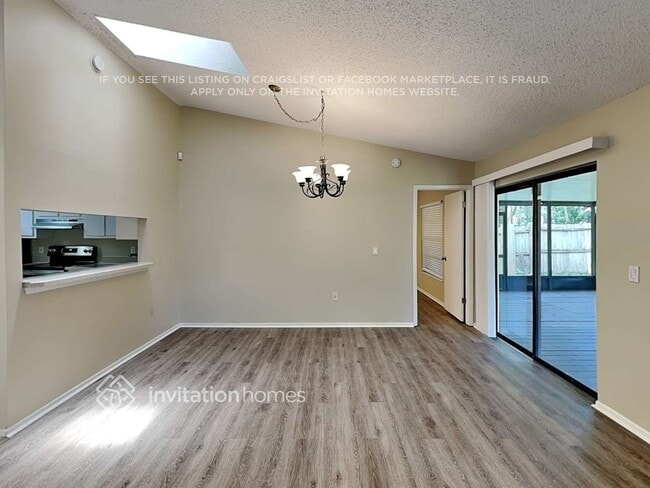 Photo - 888 E Timberland Trail