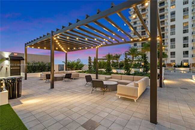 Photo - 16395 Biscayne Blvd Unit TH 6