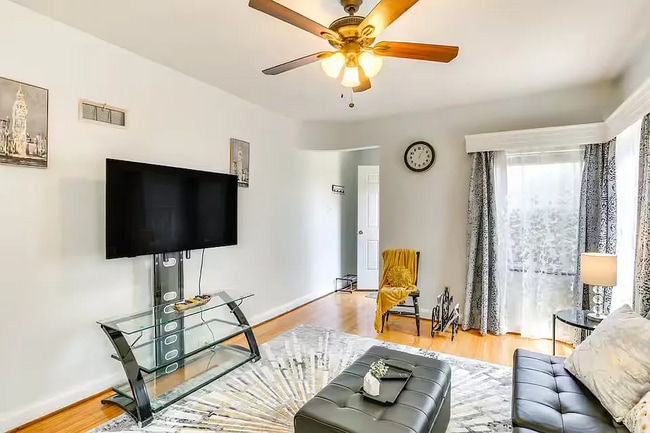 Photo - 6926 Natural Bridge Rd Unidad 2