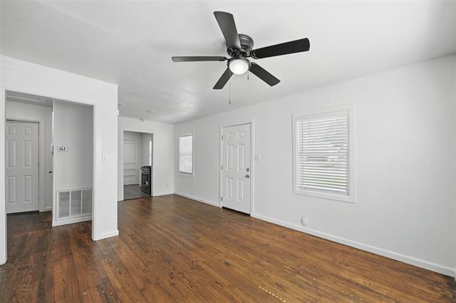 Photo - 1205 Hamsted St