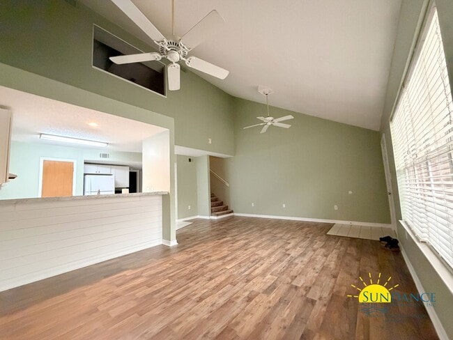 Photo - 946 Ashley Ln