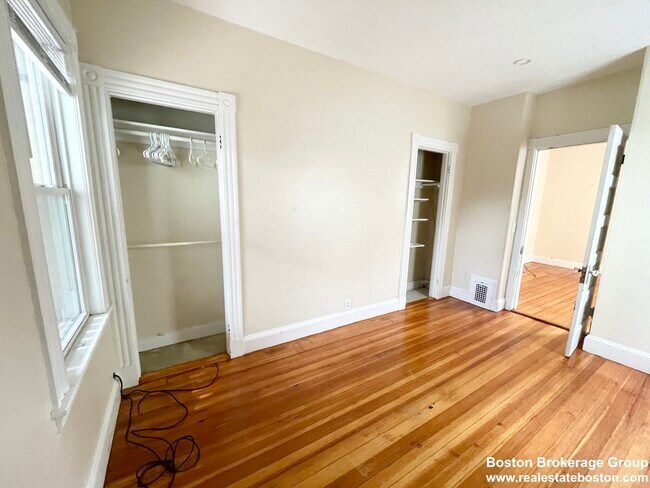 Photo - 26 Taft St Unit 2