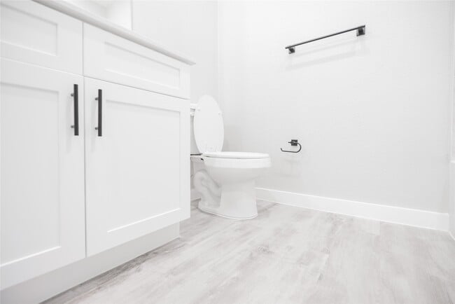 Photo - 2101 Reinke Rd Unit 8104