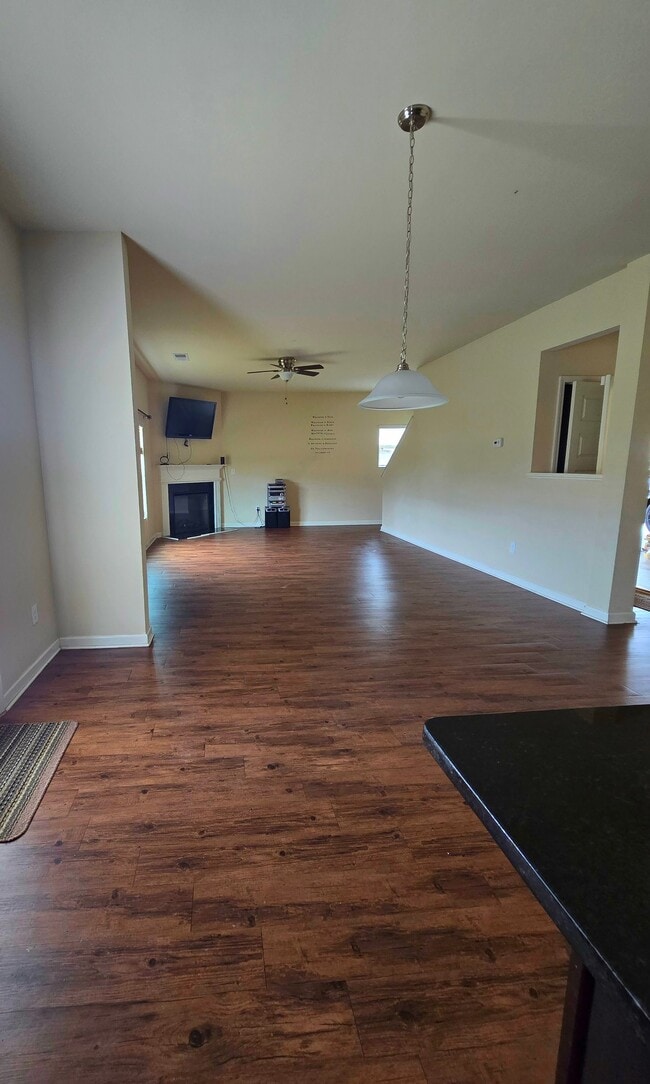 Photo - 245 Silver Willow Walk
