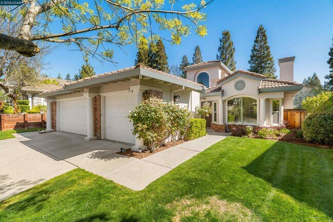 Photo - 313 Deepcreek Ct