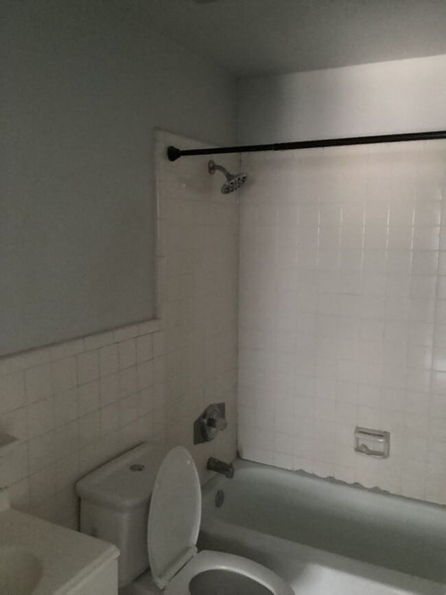 Photo - Downtown 1 bdrm Apt