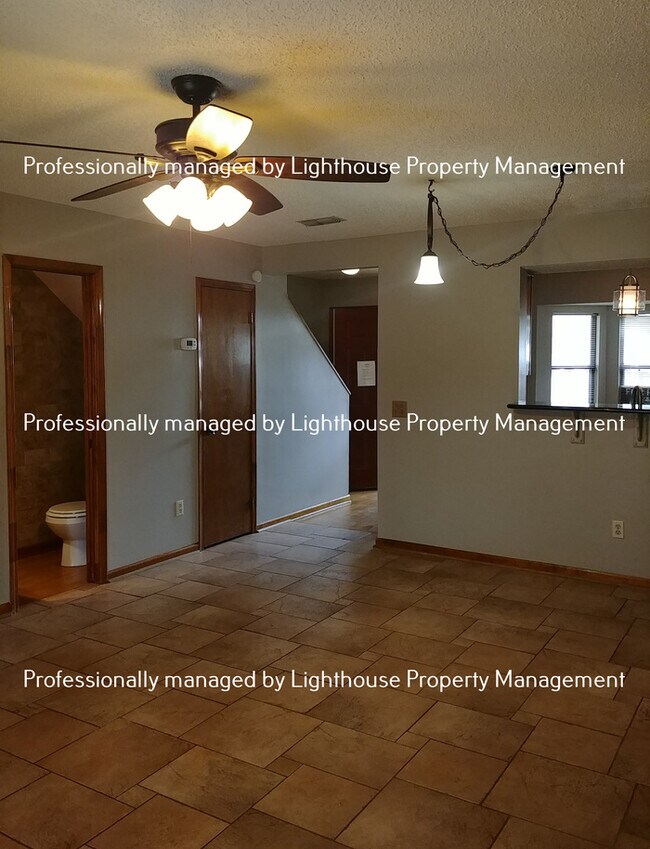 Photo - Relaxing townhome in Arlington with covere...