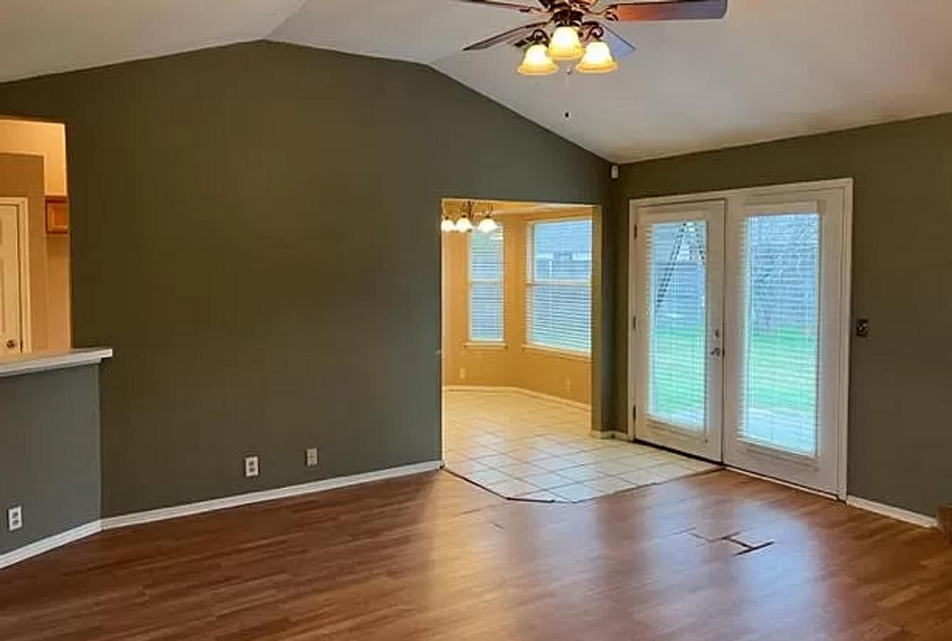 Photo - Spacious 3BD/2BTH In Yukon