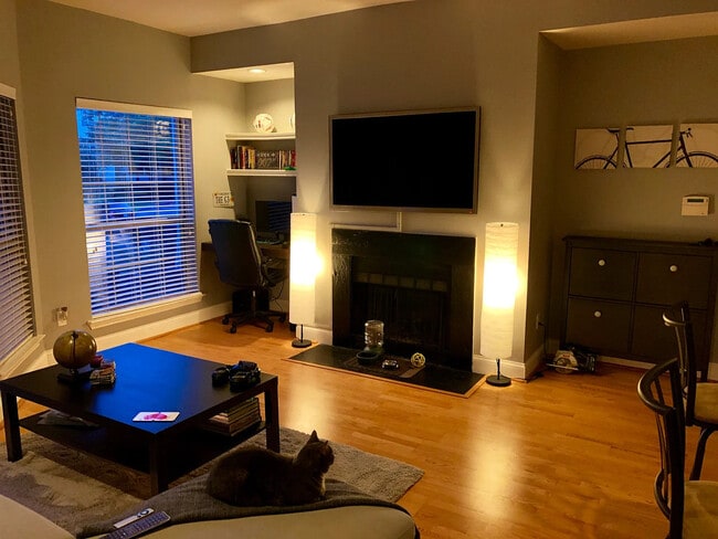 Photo - 3906 Penderview Dr Unit 704