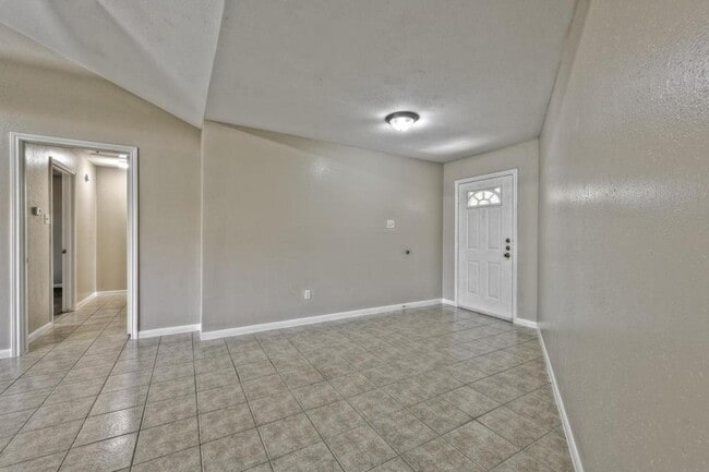 Photo - 2327 Shadbury Ct