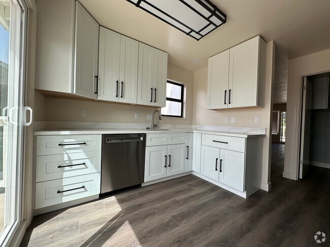 Building Photo - 719 Third Street, Santa Cruz Rental