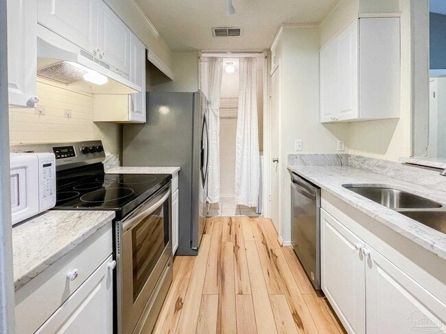 Photo - 601 E Burgess Rd Unit E4