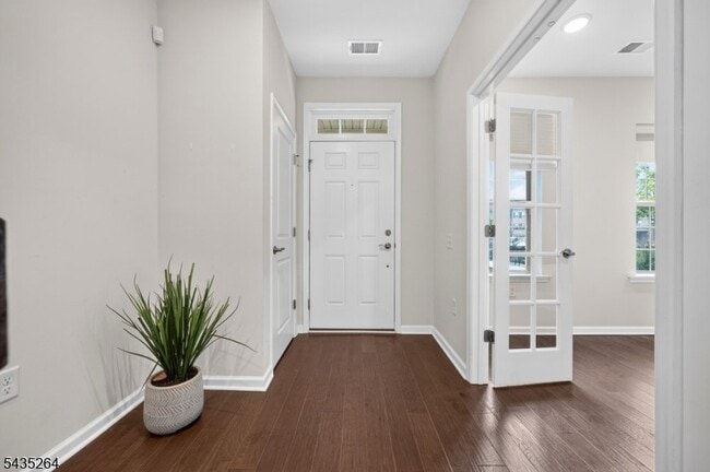 18 Cortland Ct