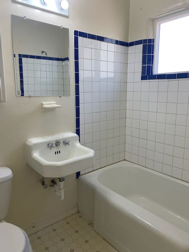 Photo - Wilmoore Drive SE-1101 &amp; 1103 Unit 1101