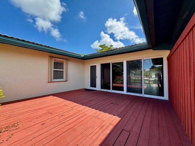 Photo - 1712 SW 5th St