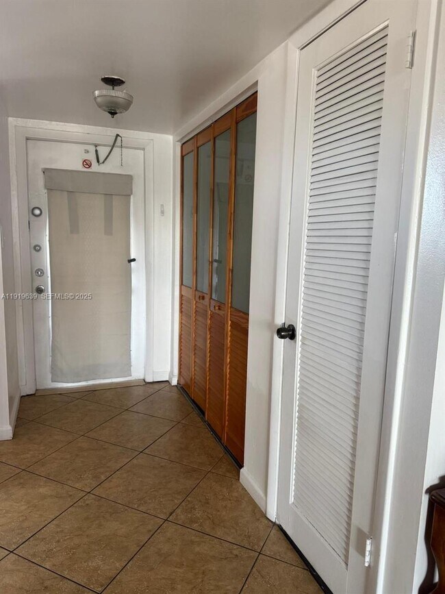 Photo - 8220 Sunrise Lakes Blvd Unit 309