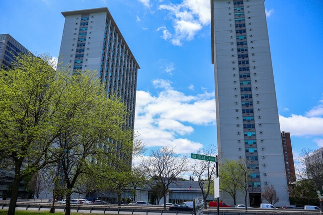 Building Photo - 3600 N Lake Shore Dr