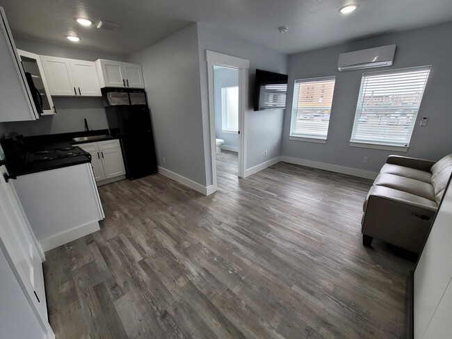 Photo - Chicane Apartments at the Riverwalk