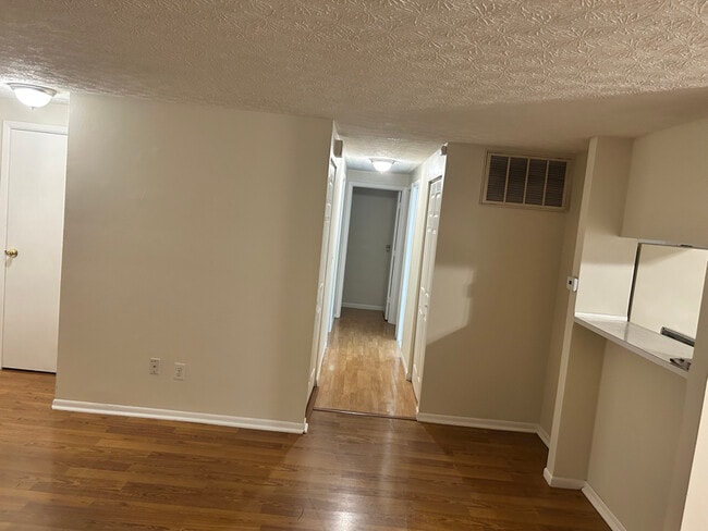 Photo - 2458 Burgandy Ln