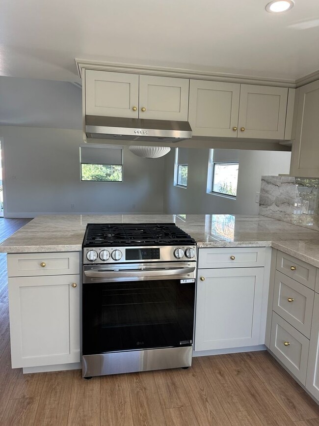 Photo - 335 S Grand St Apartamento Unidad 337 B