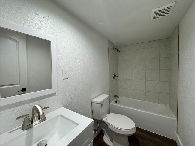 Photo - 19307 Timberland Blvd