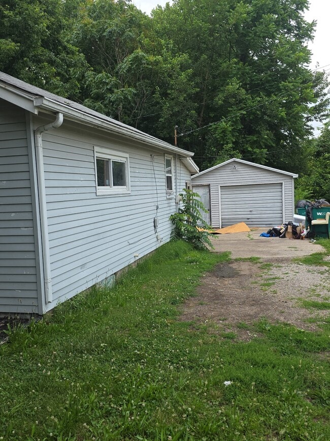 Photo - 132 N 23rd Pl