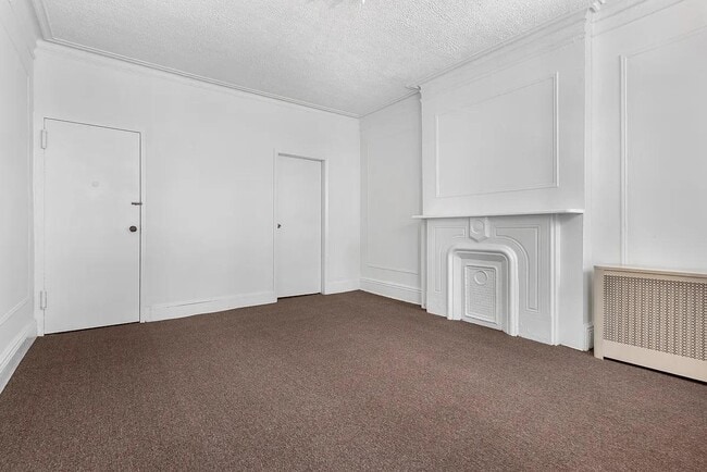 Photo - 436 E 66th St