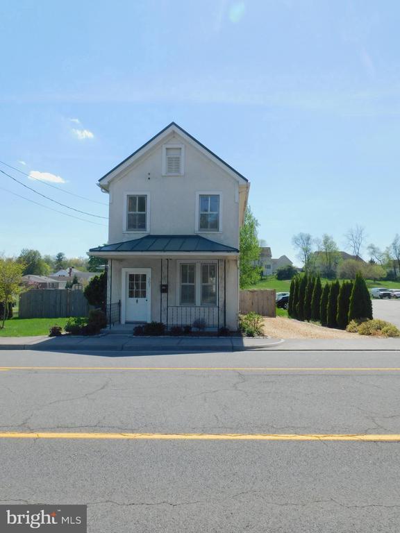 Photo - 307 W Main St Casa