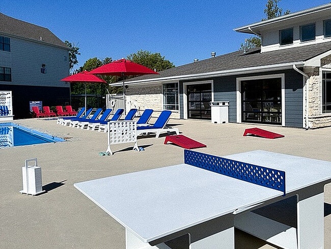 The_Landing_Lawrence_Pool_Patio