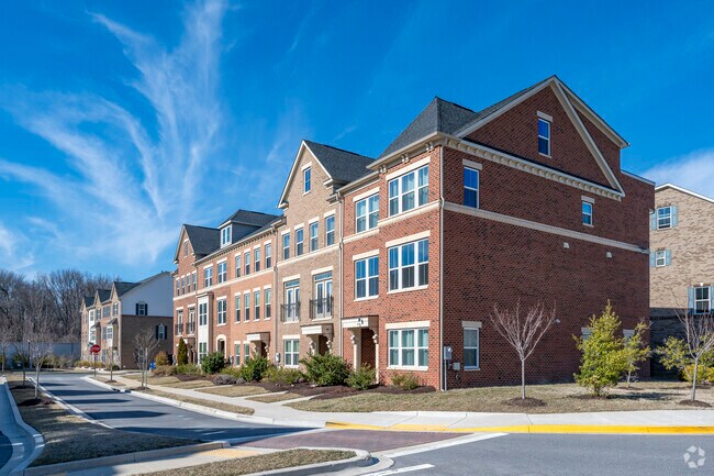 Primario - Greenbelt Station