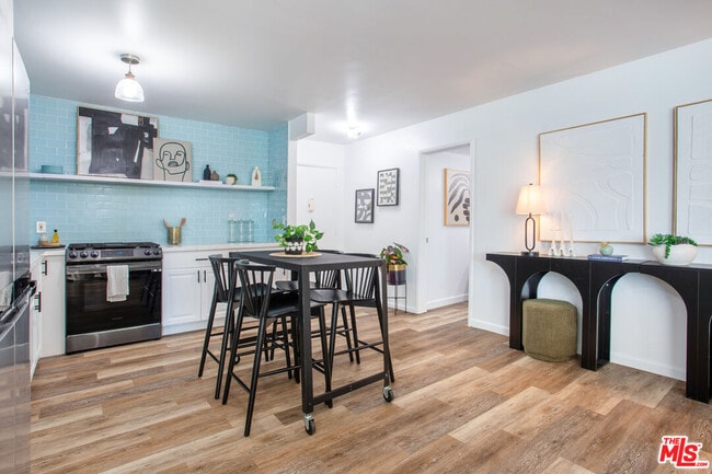 Building Photo - 9950 Durant Dr Unit 406