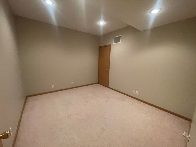 Photo - Home For Rent Bellevue.