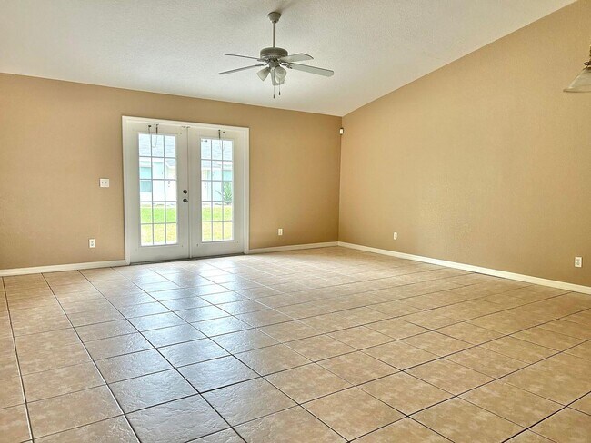 Photo - 8260 Juniper Rd