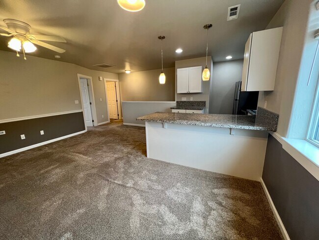 Photo - 3407 Sharon Way