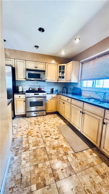 Photo - 1463 E 103rd St Unidad 2