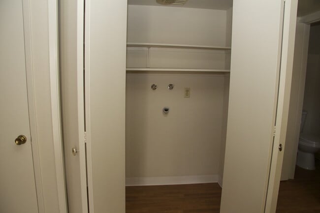 Photo - Wonderfull Niles location AC and garage