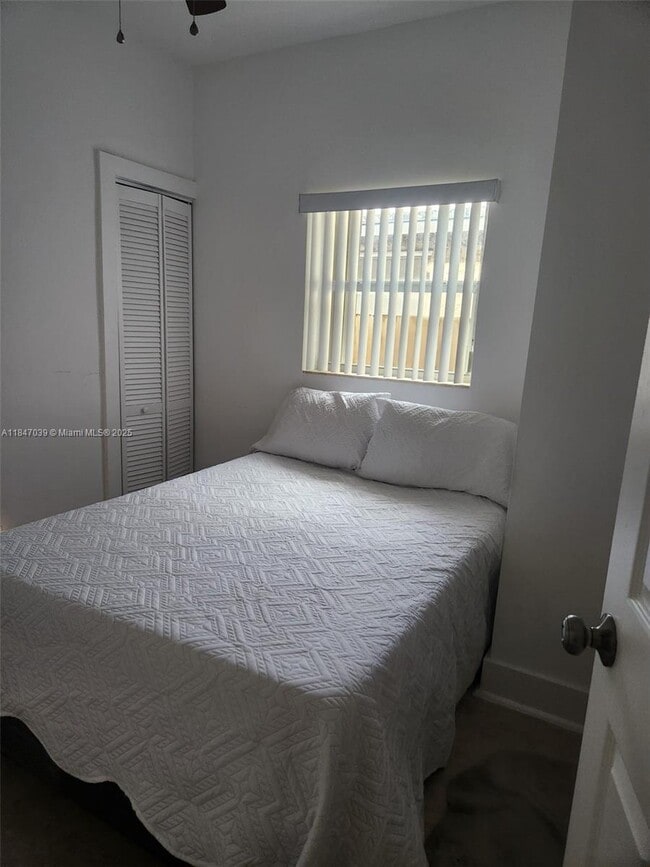 Photo - 6125 SW 63rd Terrace Unidad 1