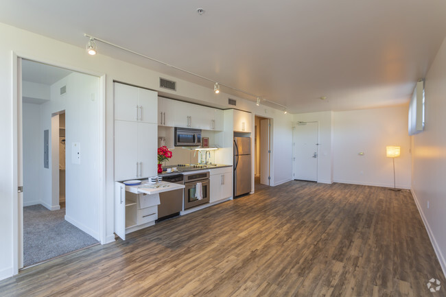 Interior Photo - 12th Street Lofts