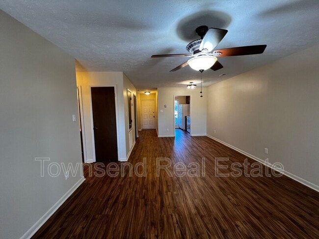 Photo - 2704 Helaman Ct