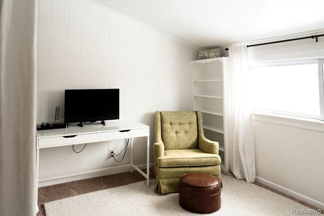 Photo - 22101 Nowlin St