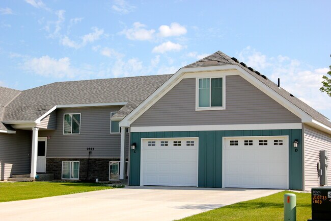 Eagle's Landing - Eagle's Landing Apartments