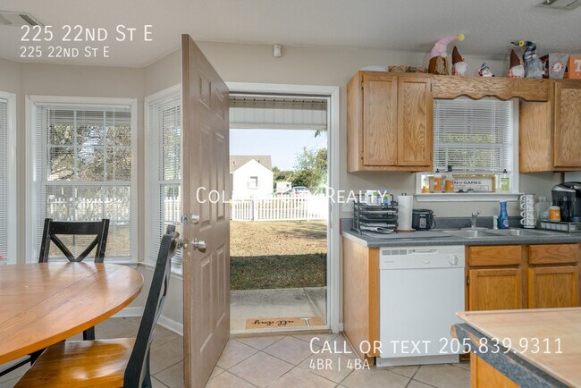 Photo - 225 22nd E St