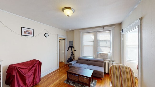 Photo - 173 W 2nd St Unit #2