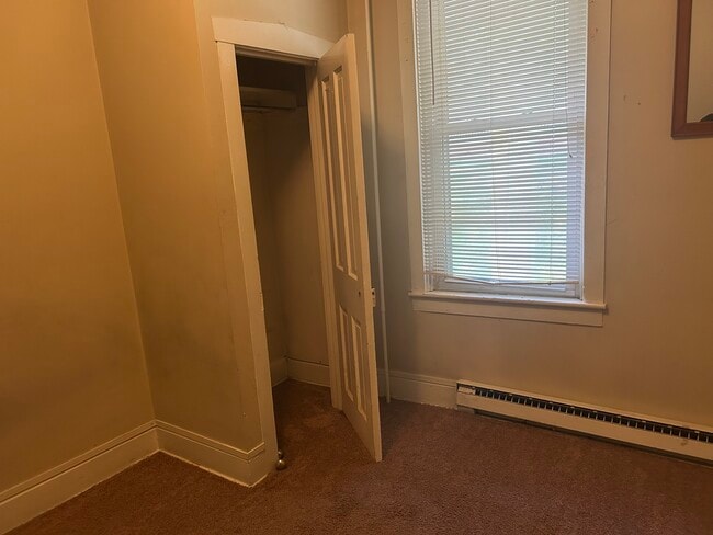 Building Photo - 414 S Market St Unit 101 Rental