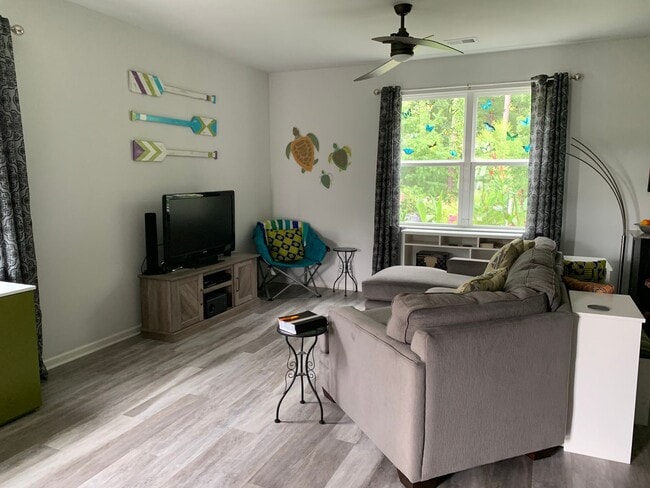 Photo - Wonderful Moncks Corner Home!