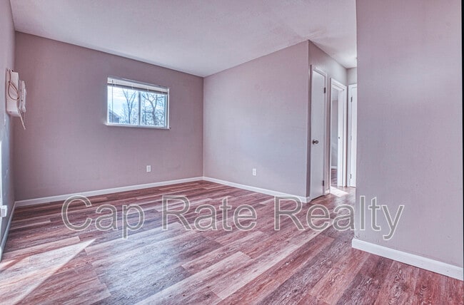 Building Photo - 2735 Joyce Ave