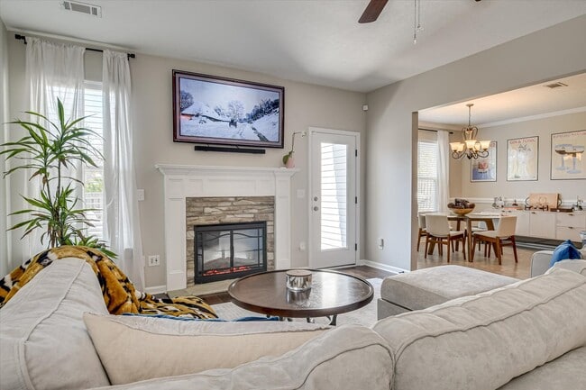 Photo - 3282 Alexandria Dr