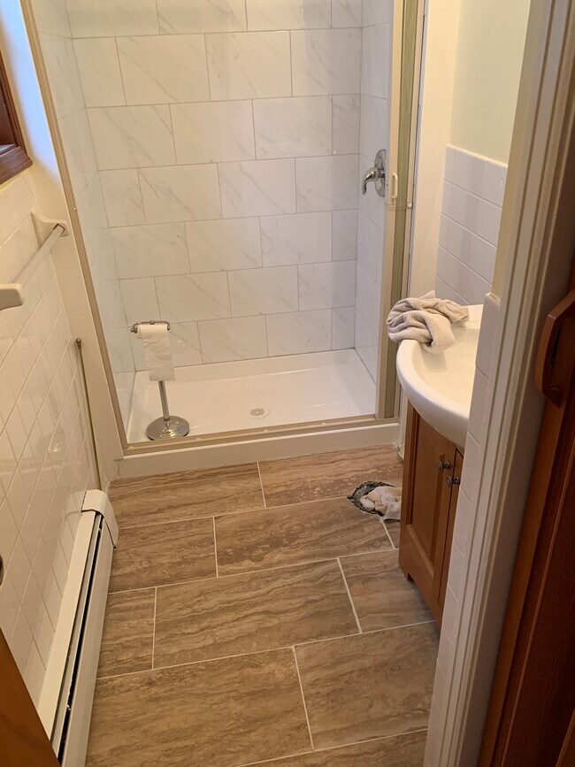 Photo - 102 Lyncourt Dr